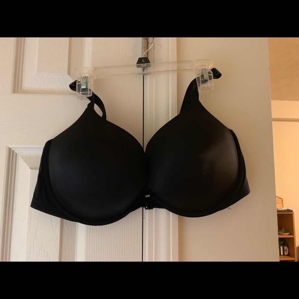 Victoria’s Secret Very Sexy bra 40D